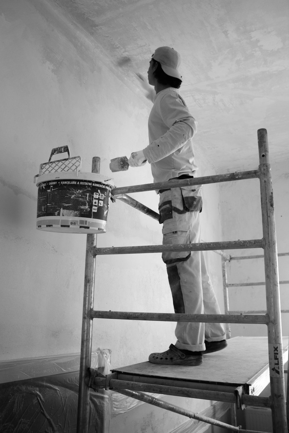 A painter at work on a Cape Town home